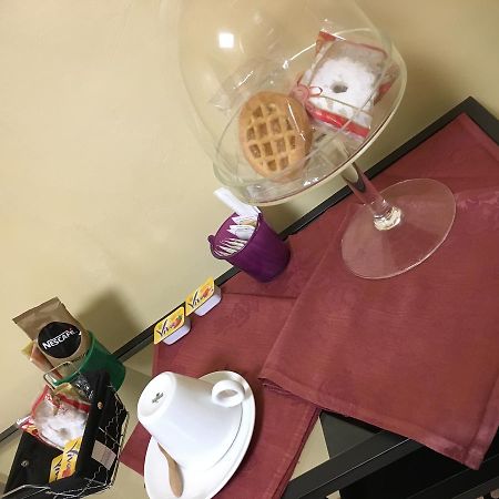 B & B La Guesthouse Poirino Екстериор снимка