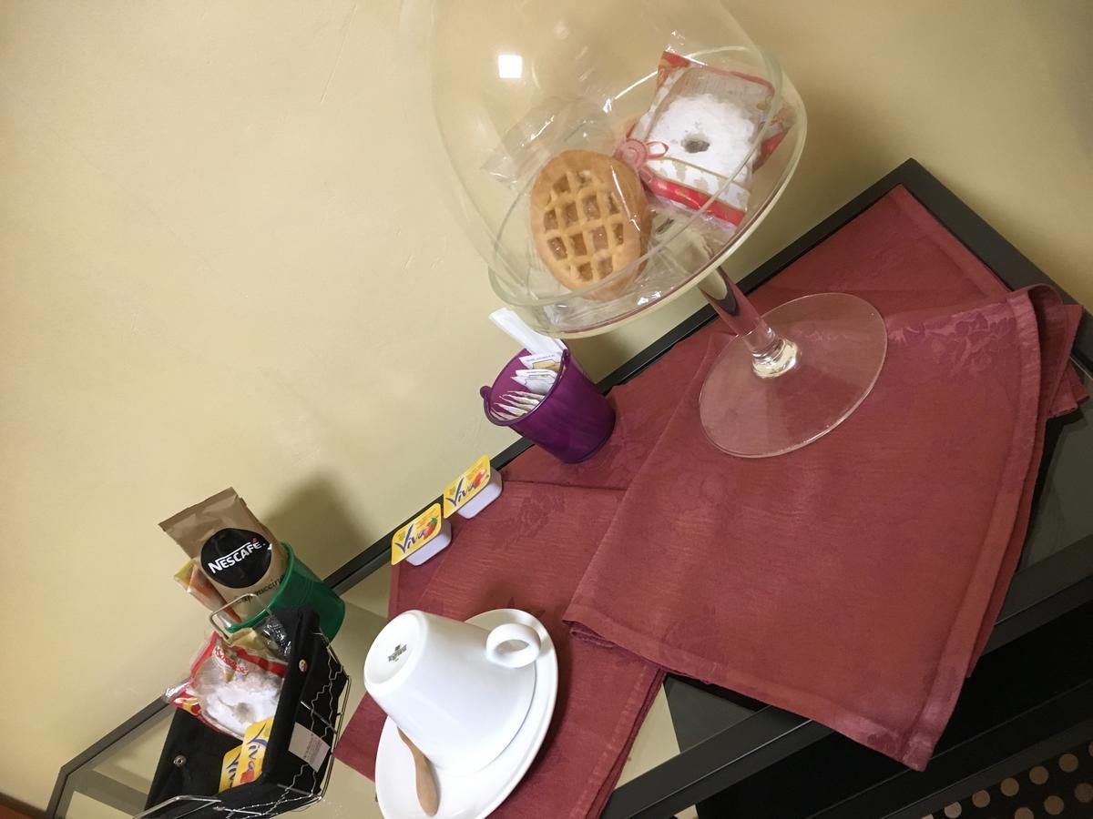 B & B La Guesthouse Poirino Екстериор снимка