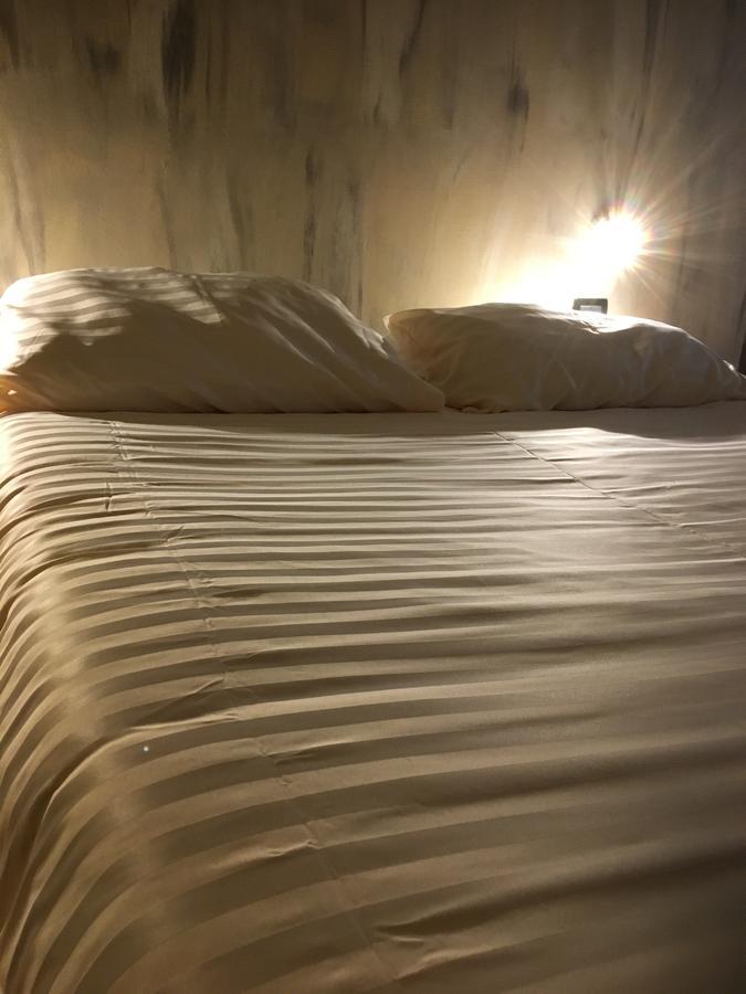 B & B La Guesthouse Poirino Екстериор снимка