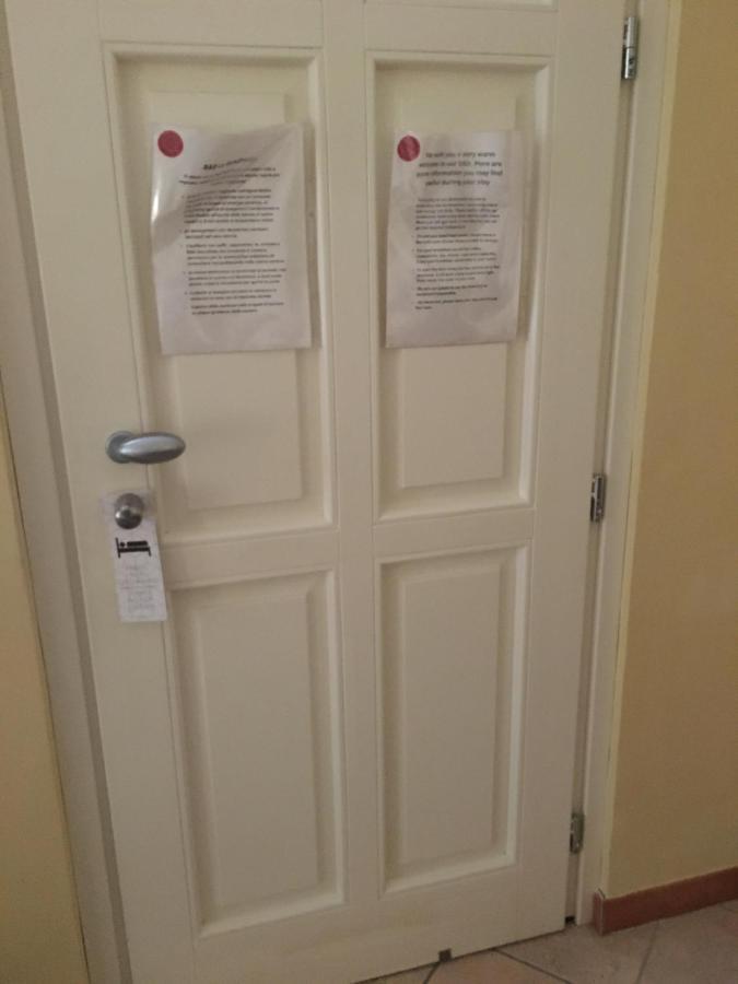 B & B La Guesthouse Poirino Екстериор снимка